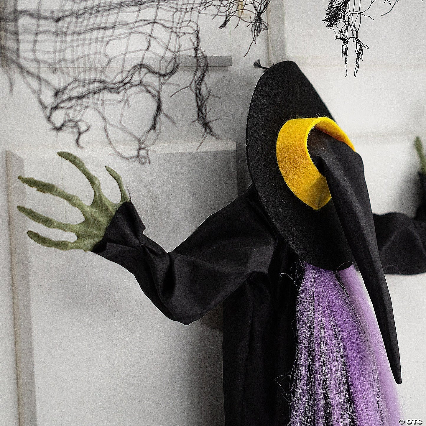 See Video! Kicking Witch Animated Halloween Decoration Outdoor Haunted Prop Door