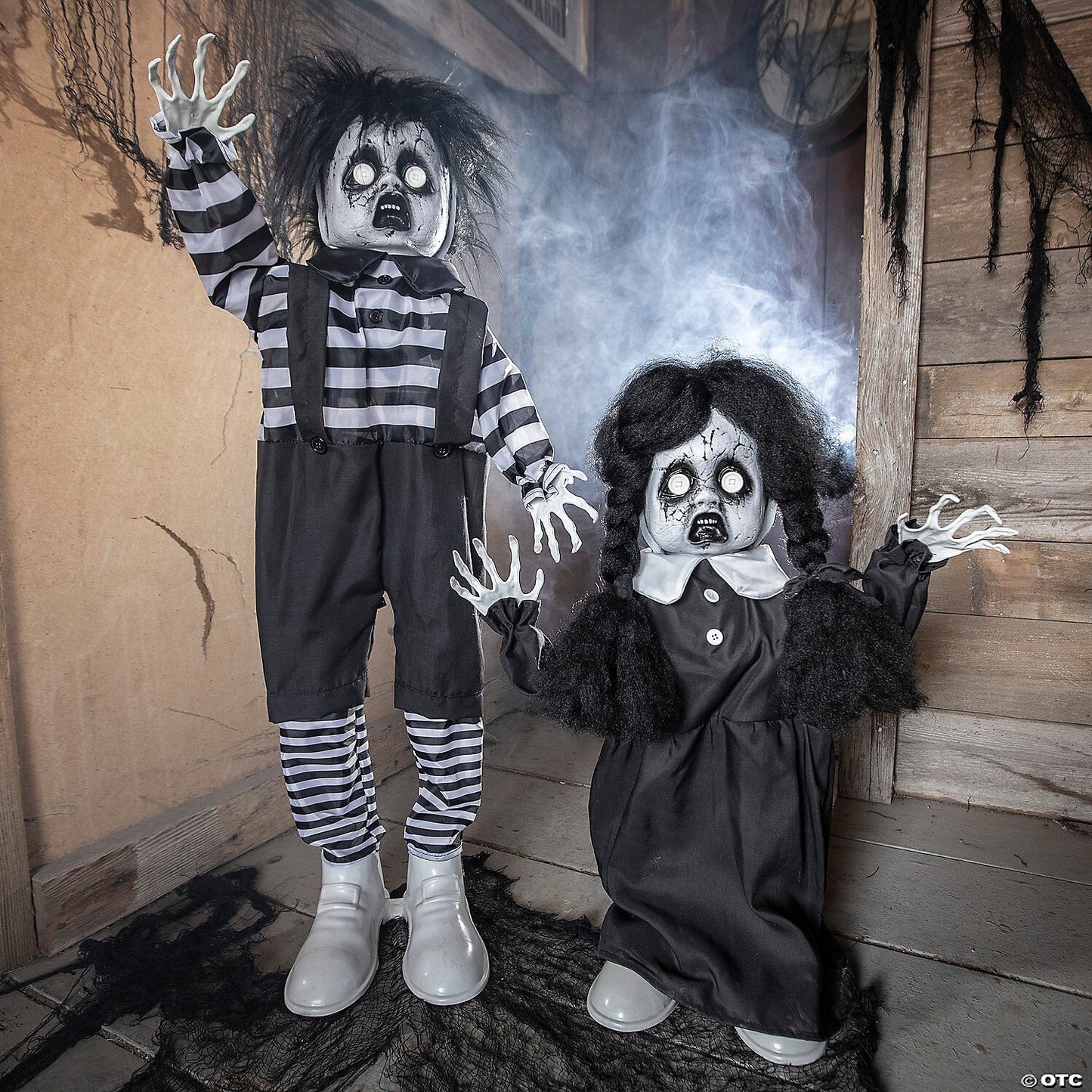 See Video! 3 Ft Animated Doll Black White Halloween Decor Haunt Talk Prop Addams