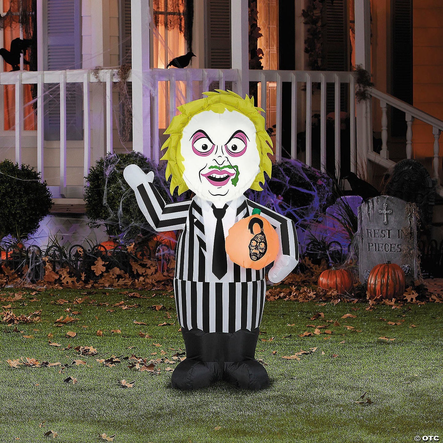 3 Ft Beetlejuice w Pumpkin Inflatable Outdoor Halloween Yard Decoration Lighted