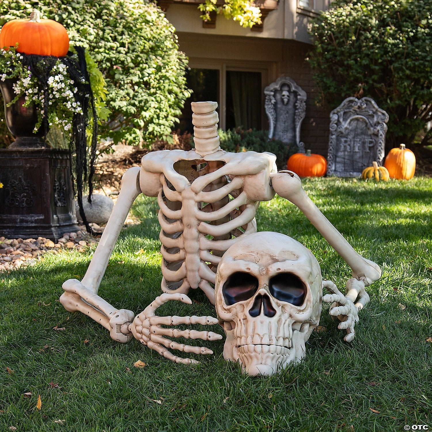 GIANT Up to 10 Ft Wide Skeleton Grave Breaker Outdoor Halloween Spirit Prop 2025
