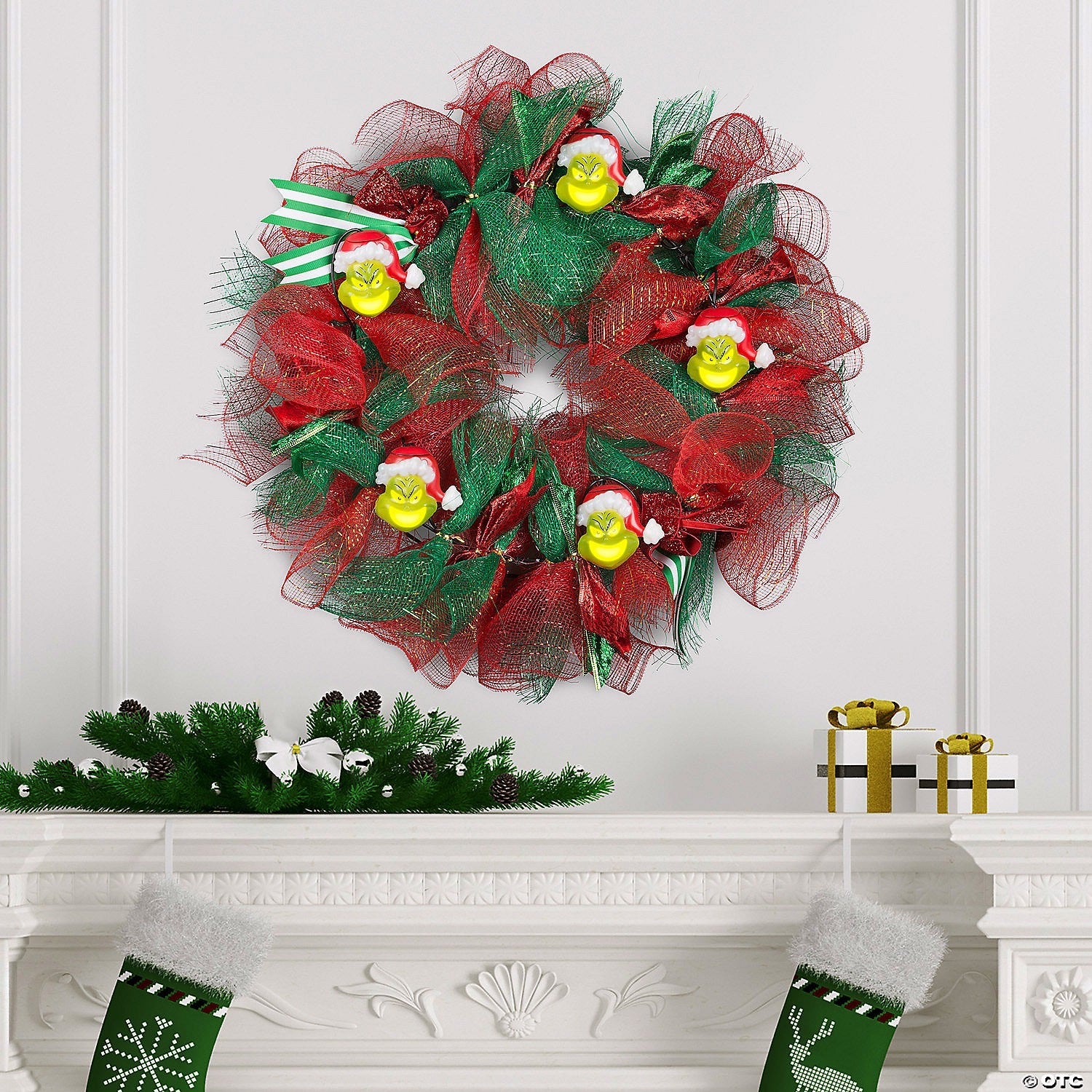 22" Animated Musical Grinch Lighted Wreath Christmas Decoration Door Dr. Seuss