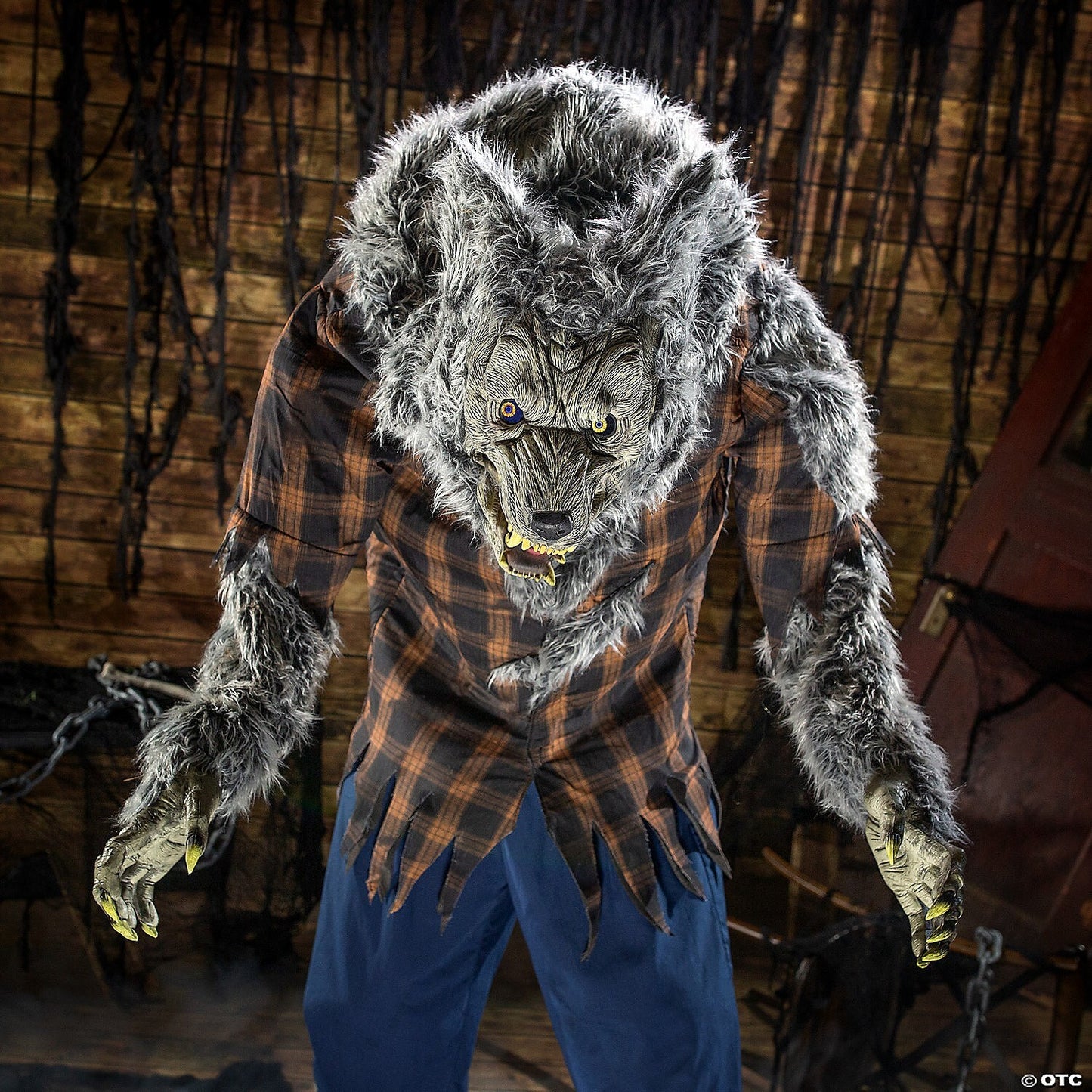 Giant 7.5 Ft Hulking Werewolf Animatronic Halloween Haunt Yard Prop Digital Eyes