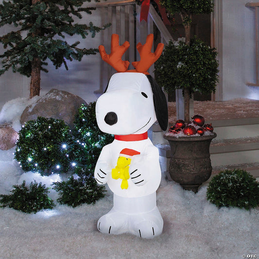4 Ft Snoopy & Woodstock Peanuts Outdoor Christmas Inflatable Yard Decoration