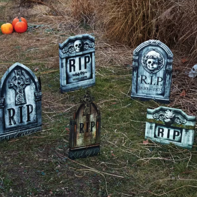 5 Pc Photo Realistic Tombstone Set
