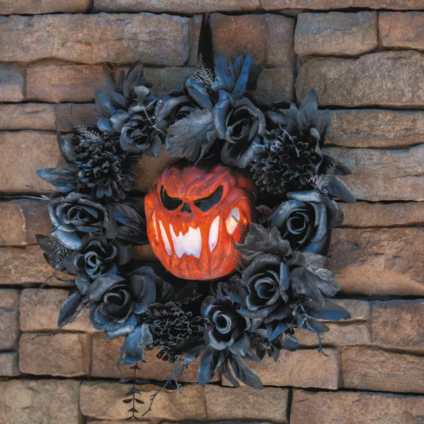 17" Jack 0 Lantern &amp; Roses Lighted Halloween Wreath