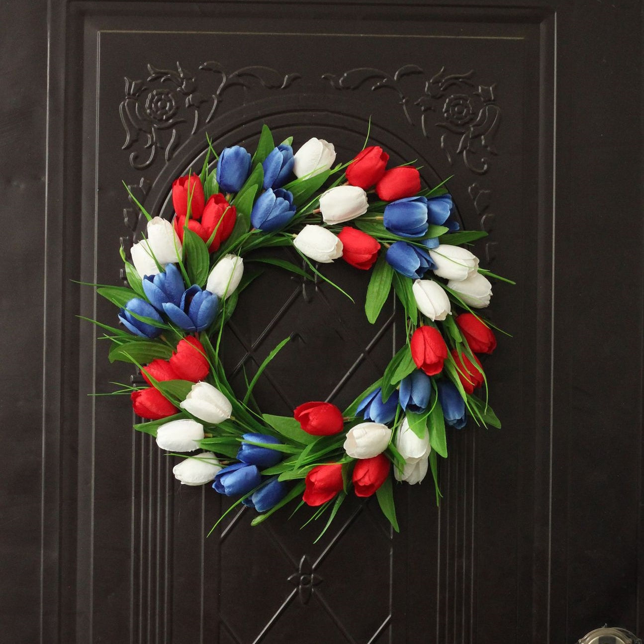 Red, White & Blue Tulip Wreath – 16” Patriotic Door Décor