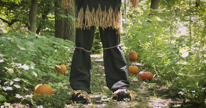 7 Ft Lifting Scarecrow