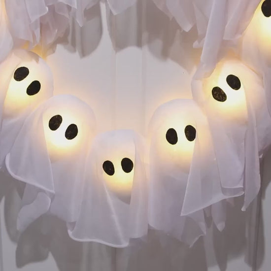 Halloween 2026 - 24" Light-Up Ghosts Wreath viral Decoration