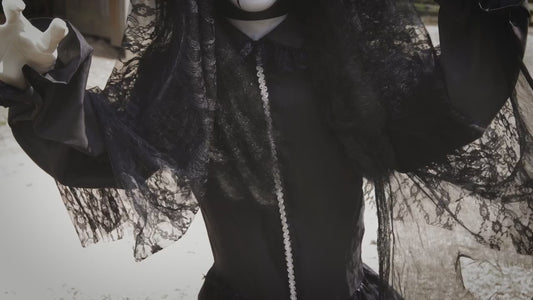 66" Jaw Dropping Black Bride Animated halloween Prop