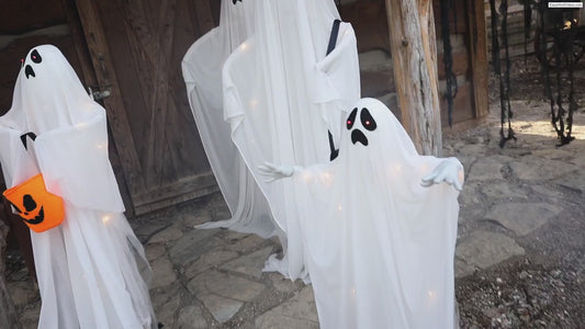LifeSize Lighted Ghost Family Halloween decoration